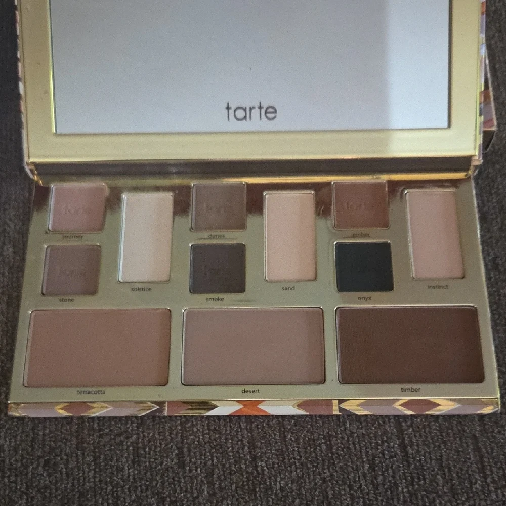 Tarte Tarteist PRO Palette with Gold and Black Design - Picture 3 of 3